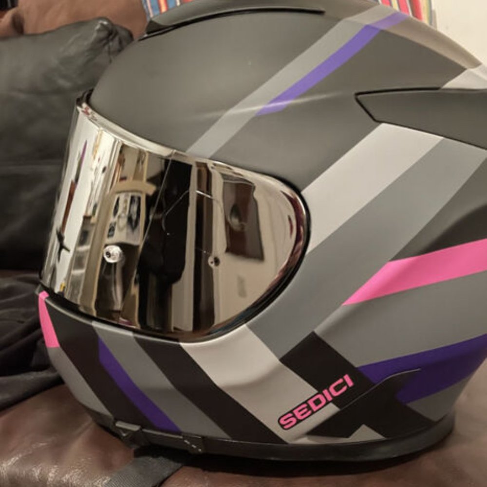 Small Sedici Strada II Donna Motorcycle Helmet and Mirrored Shield
